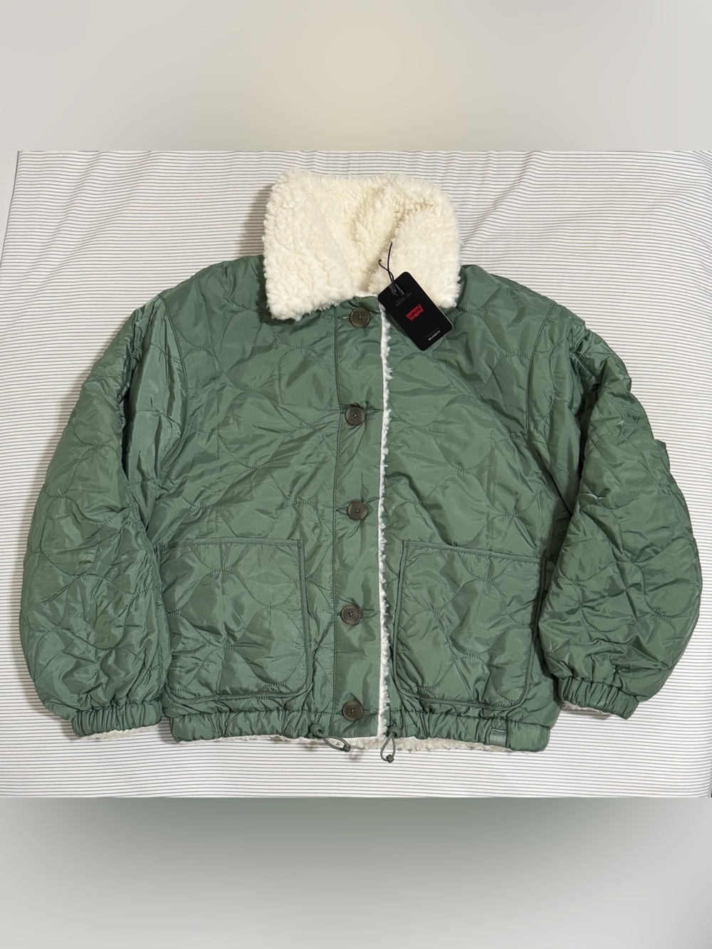 Levi's Women's Small Sherpa Reversible Swing Trucker Jacket (22 inch PtP) NWT